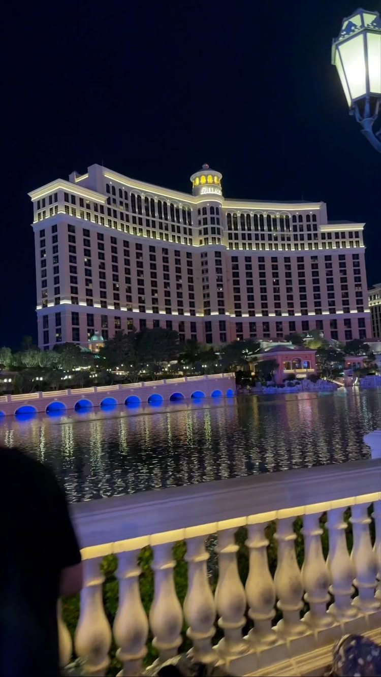 Клинический кейс имплантации Implantatas